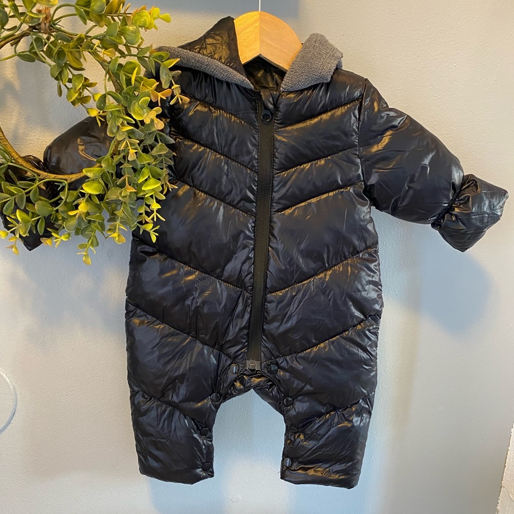Snow suit